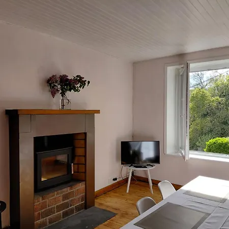 Holiday home Petite Maison De Pecheur Dans Un Site Paradisiaque Ploulech